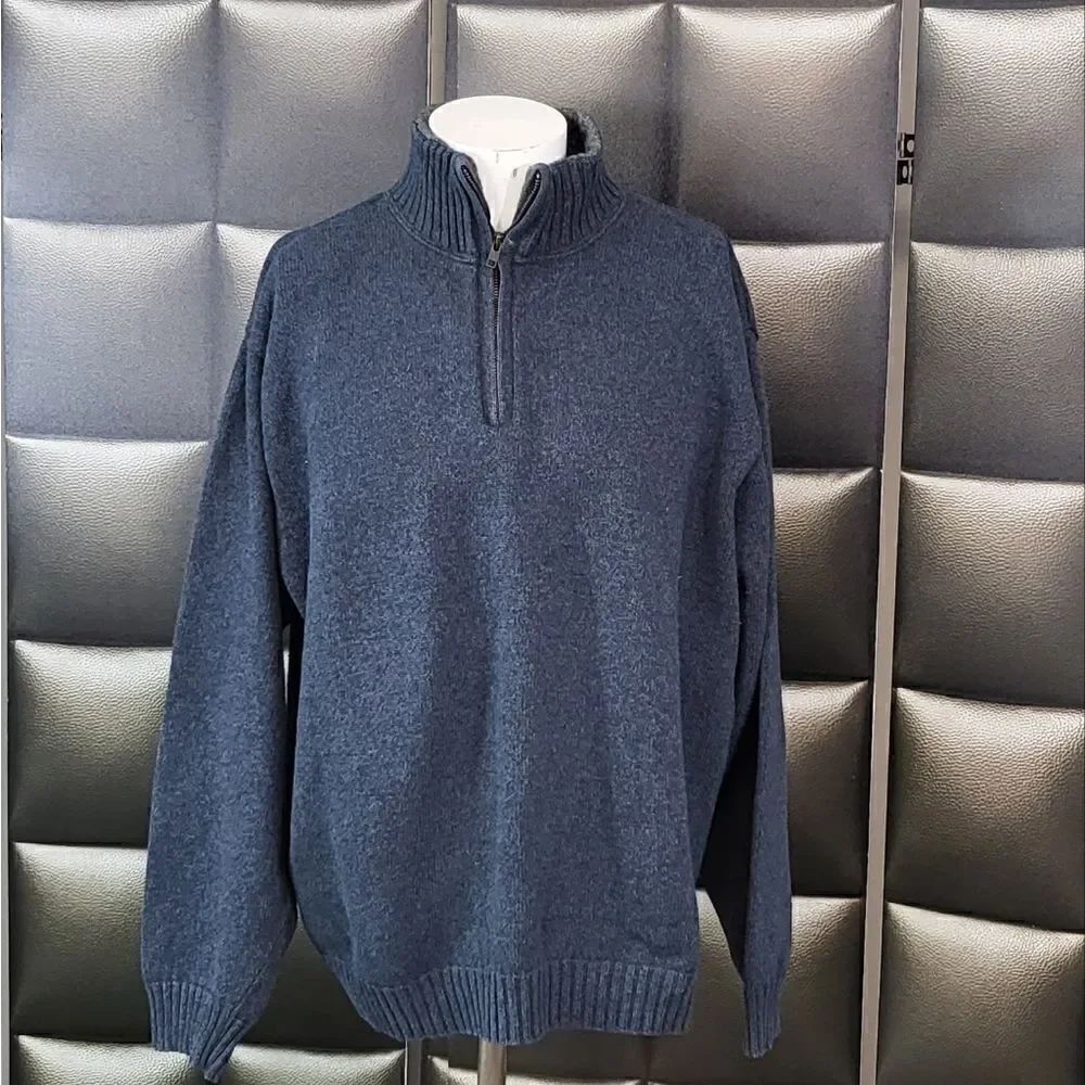 Oscar De LaRenta sweater  